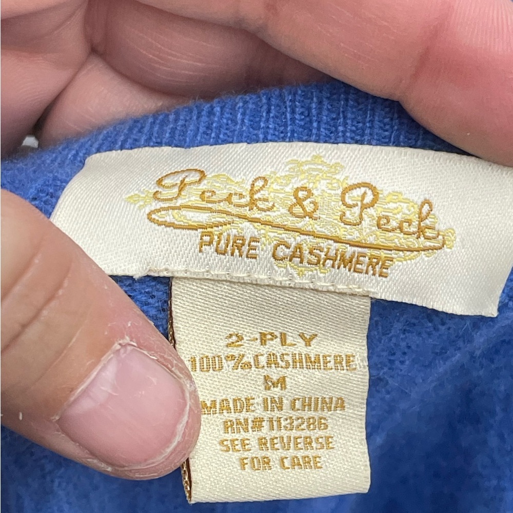 Peck & Peck Royal Blue V-Neck Cable Knit Cashmere Sweater - Picture 3 of 4